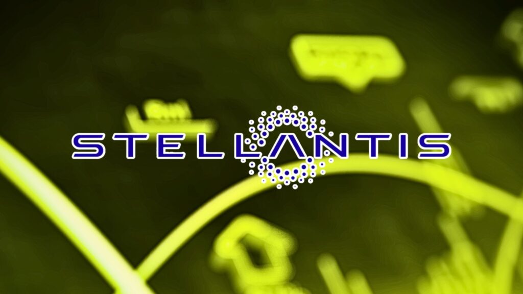 STLA Stock Price Analysis: Is STLA Forming a Double-Top Pattern?