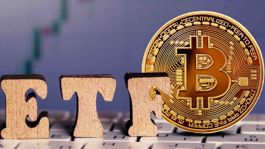 Bitcoin ETFs Face Turbulence as Institutions Derisk Positions