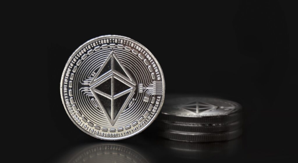 Институционалы выводят Ethereum с бирж