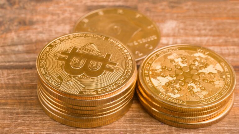Ходлеры получили рекордную прибыль, продав 3,4 млн BTC