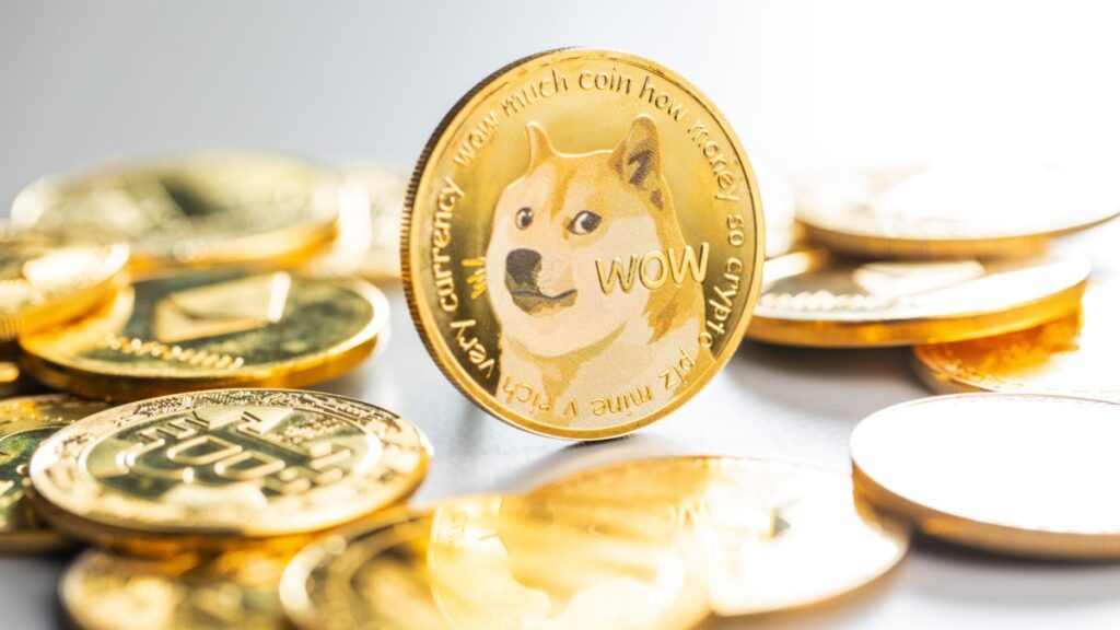 Dogecoin сохраняет поддержку, аналитики ждут отскок