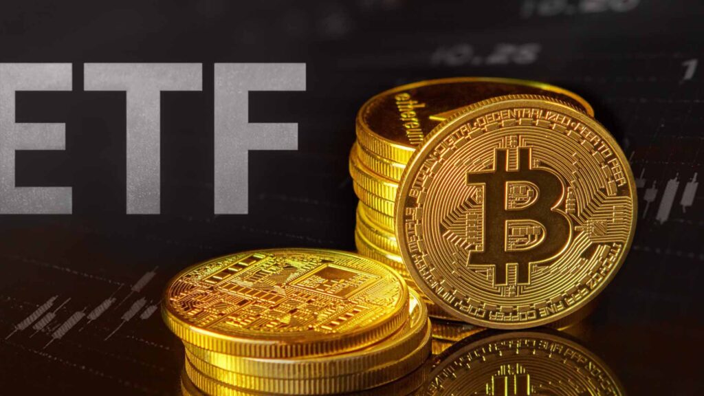 Prévisions concernant le cours du bitcoin alors que les sorties de fonds des ETF s’accélèrent et que les probabilités d’une hausse des taux de la Fed augmentent
